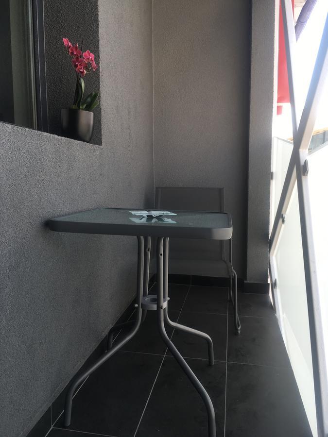Net Hotel פיטסטי מראה חיצוני תמונה