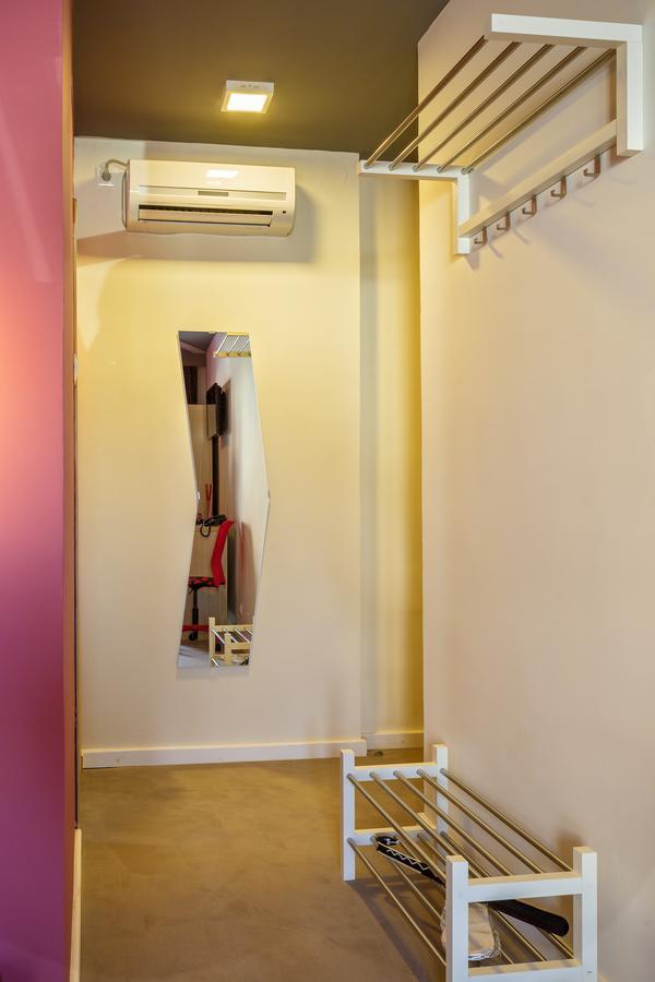Net Hotel פיטסטי מראה חיצוני תמונה